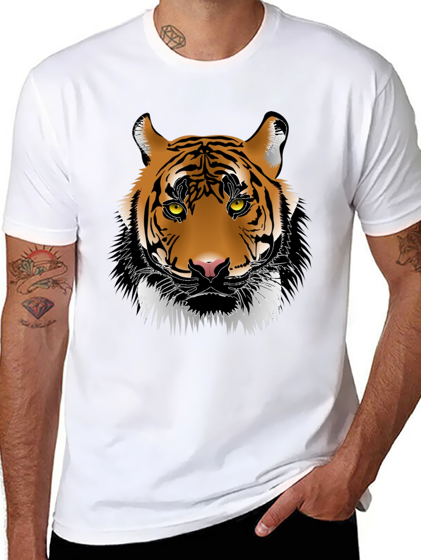 Bold Tiger Graphic Tee - Black