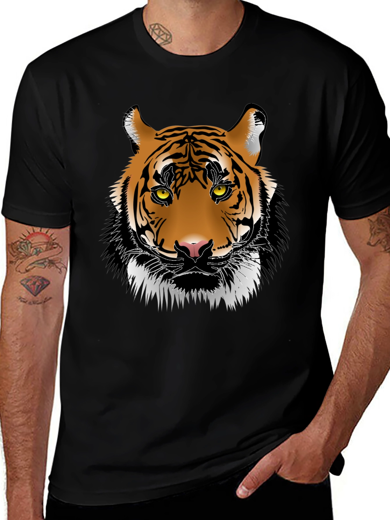 Bold Tiger Graphic Tee - Black