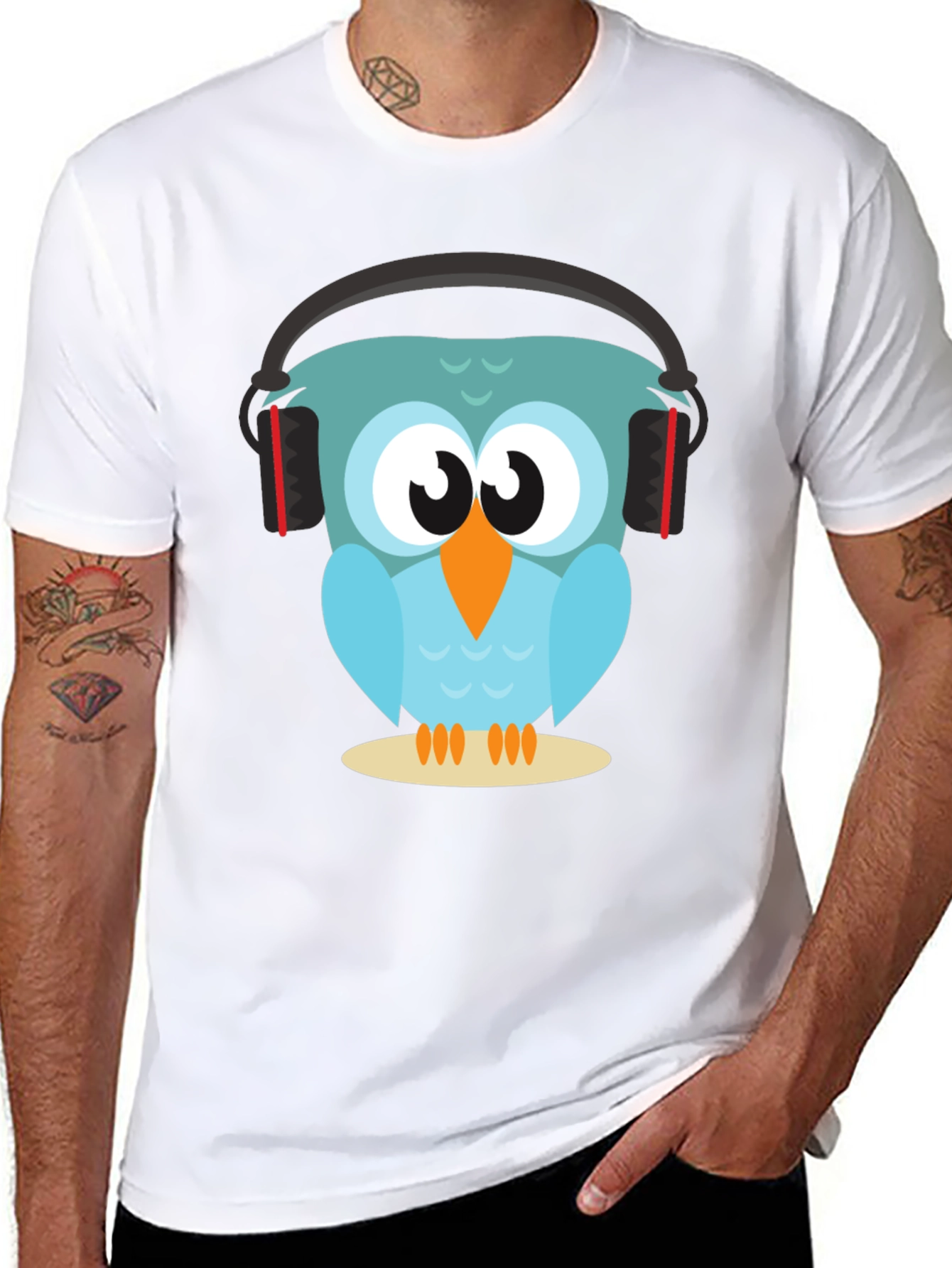Owl With Headphones Graphic Tee - Black