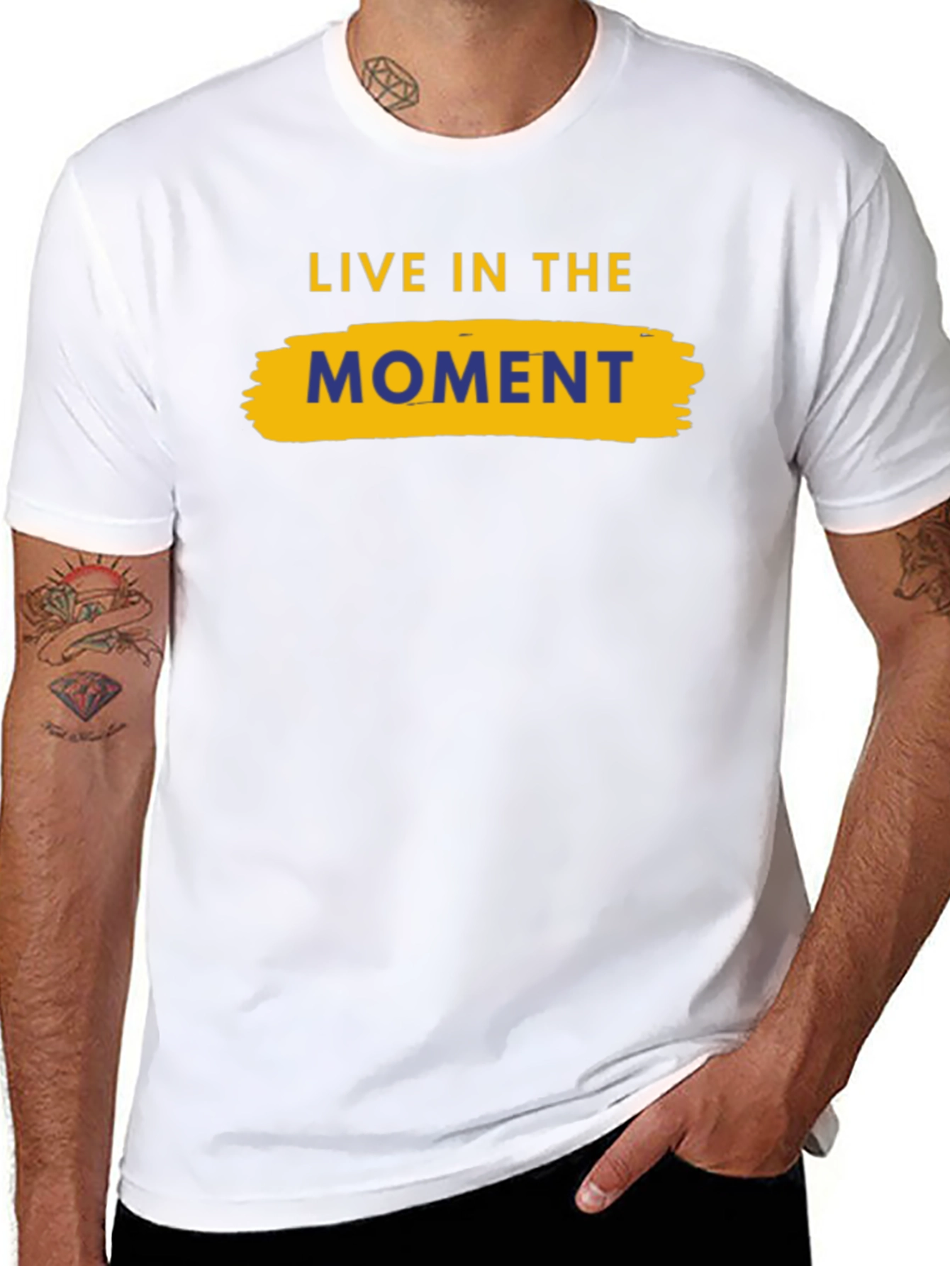 Live In The Moment Graphic Tee - Black