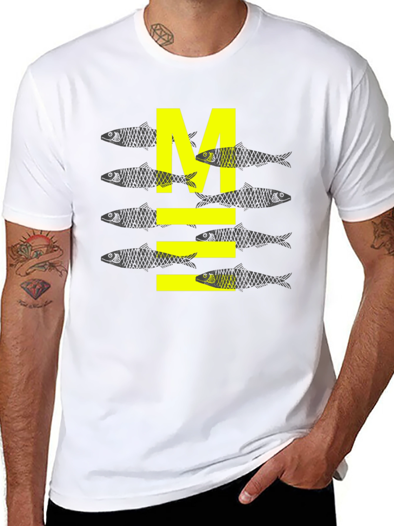 Sardine M Graphic Tee - Black Cotton Comfort