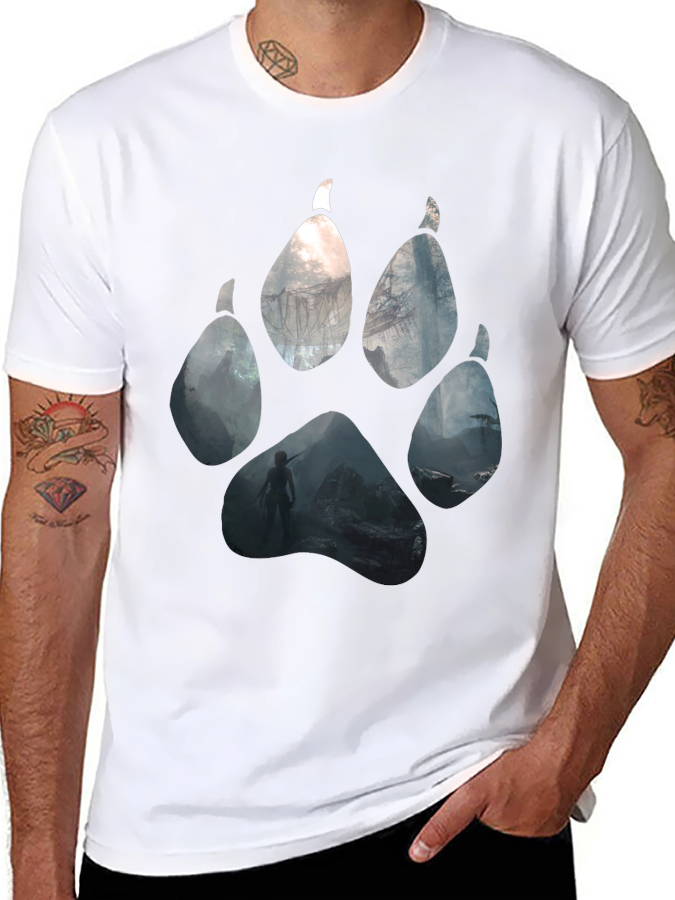 Wolf Paw Print Graphic Black T-Shirt