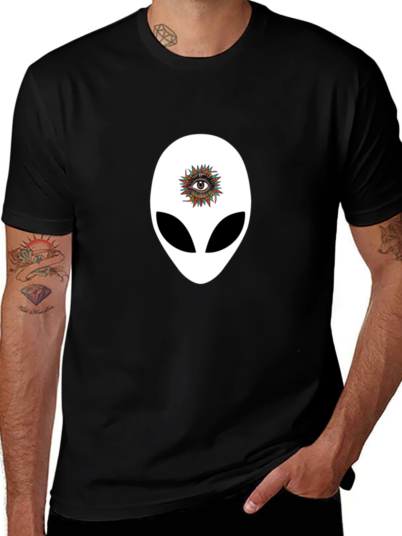 Alien Eye Graphic T-Shirt - Unique Black Tee