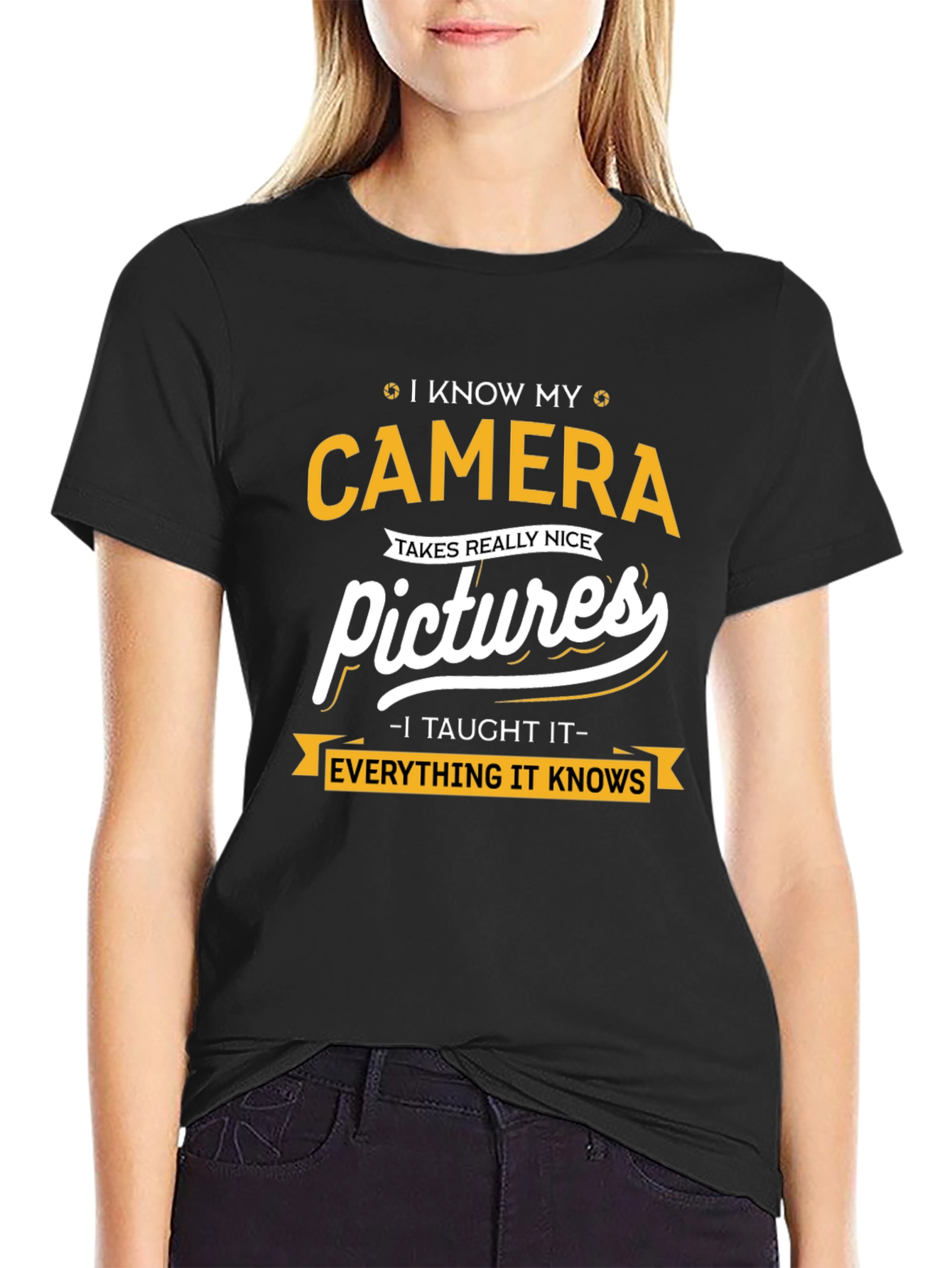 I Know My Camera - Photography T-Shirt