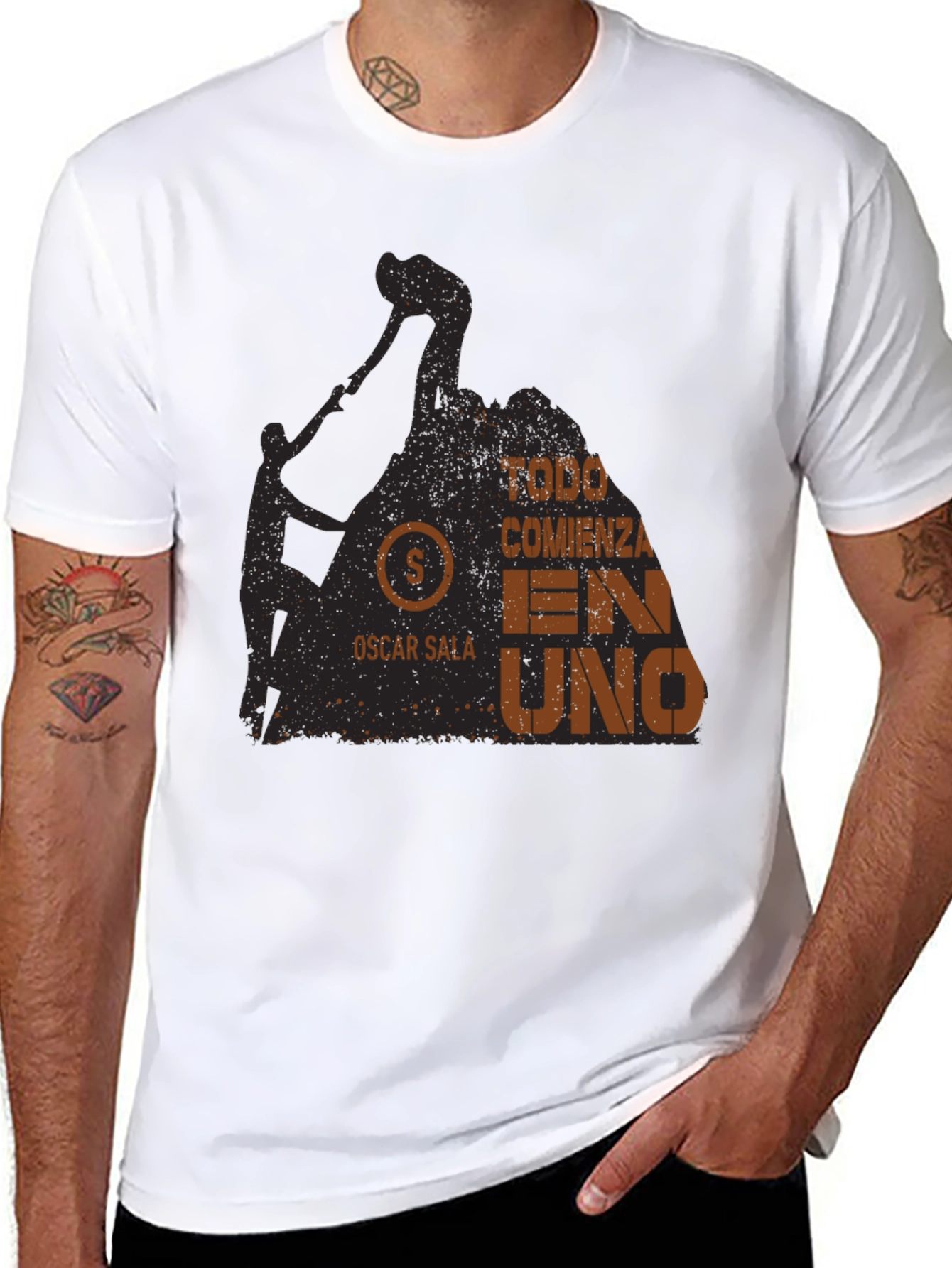 Todo Comienza En Uno T-Shirt - Rock Climbing Design