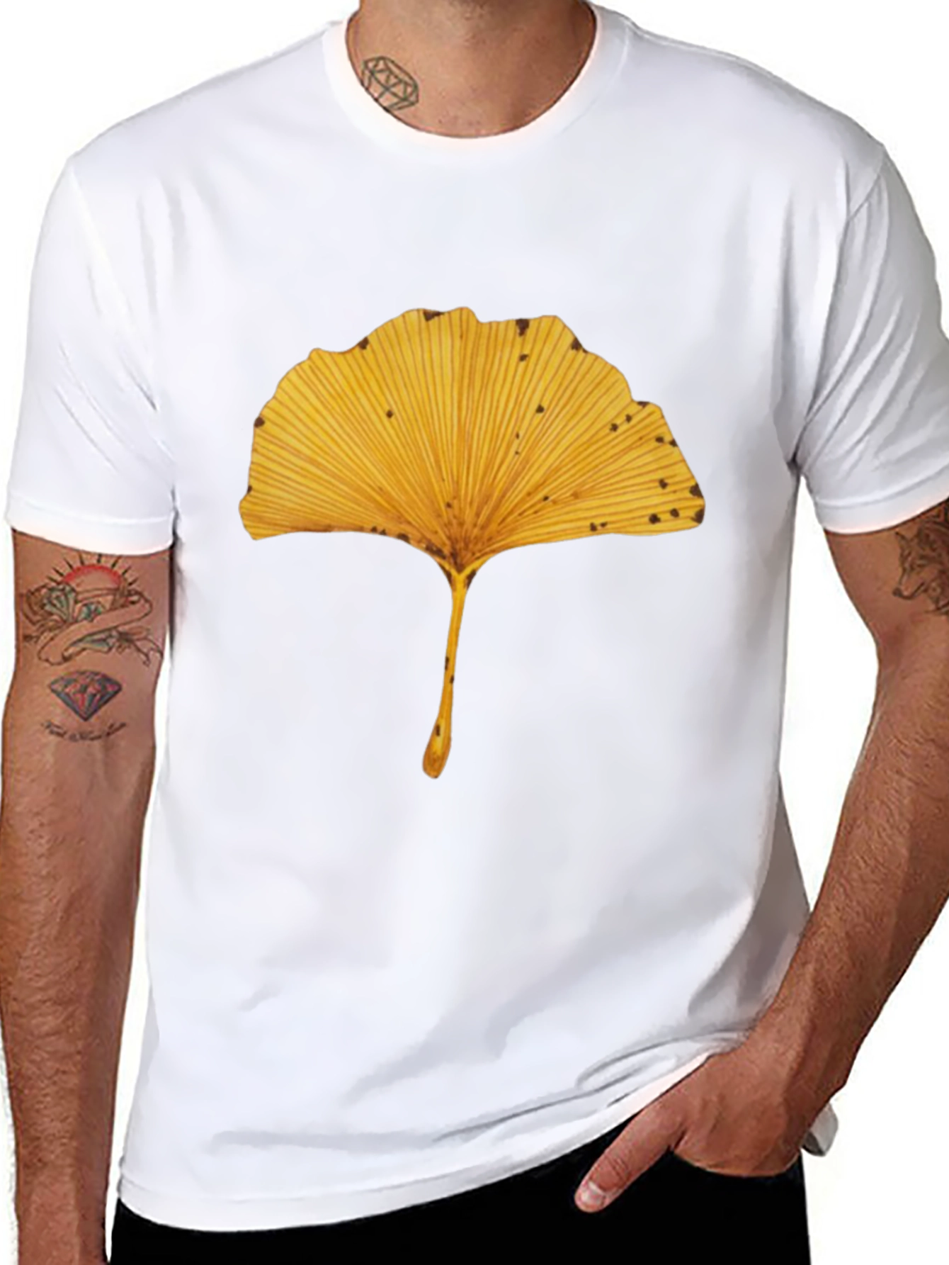 Ginkgo Leaf Print Black T-Shirt