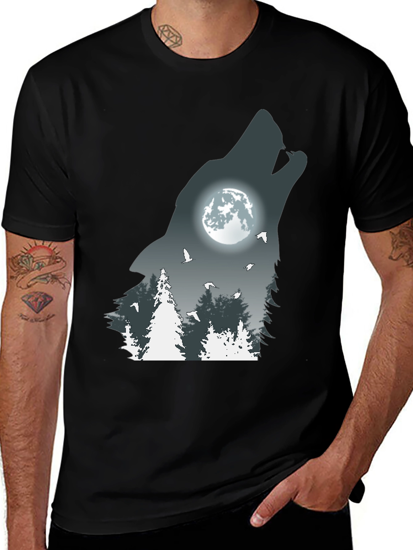 Wolf Howling Moon Graphic T-Shirt