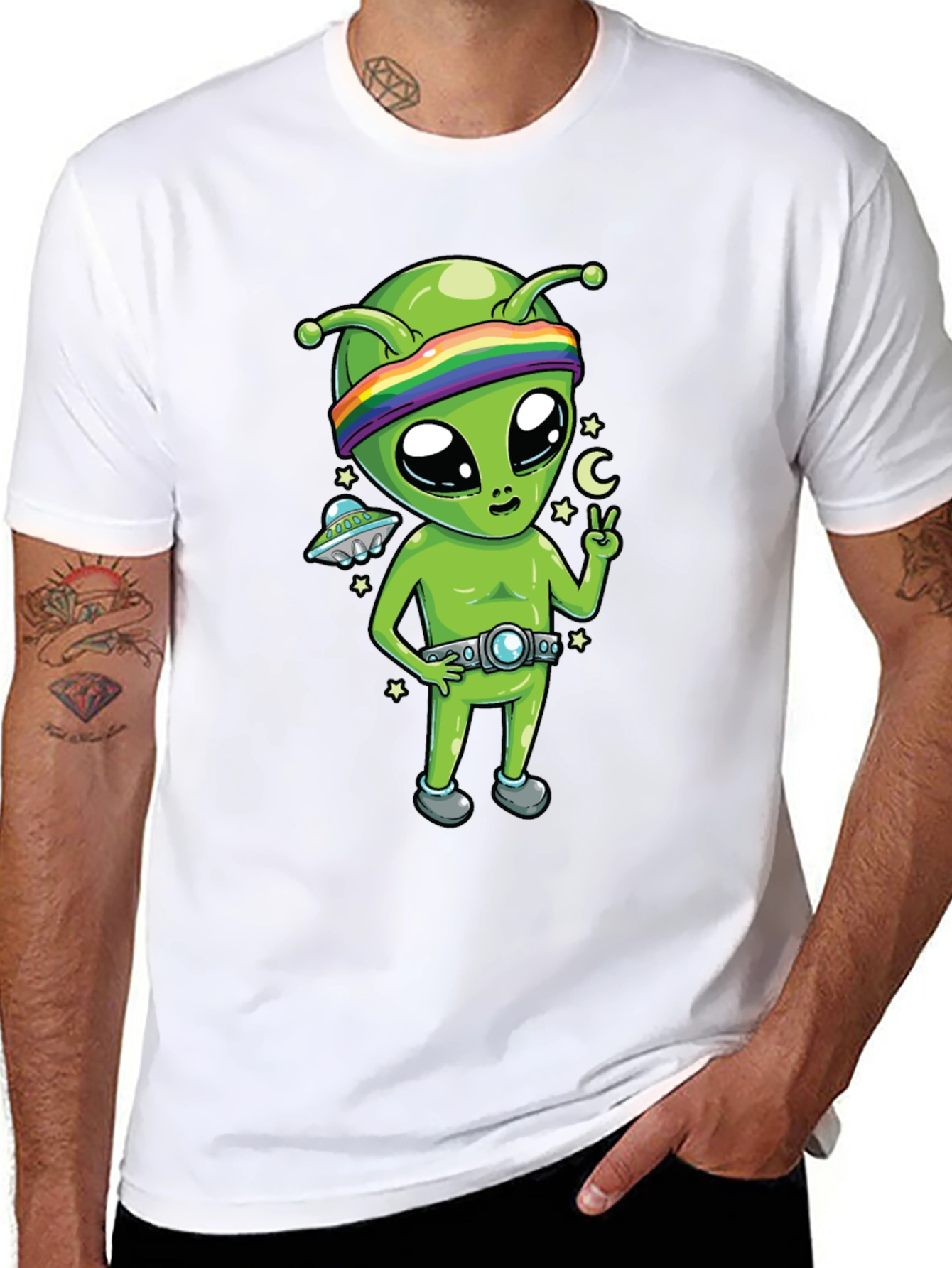 Alien Graphic Tee - Peace Love & Space!