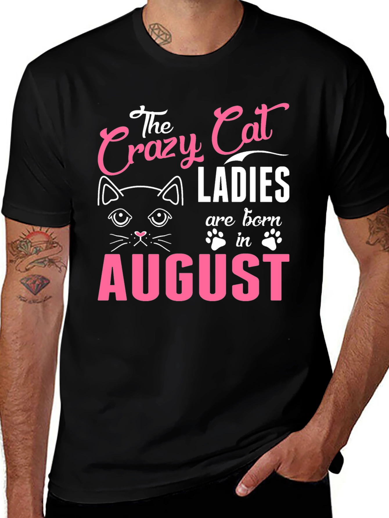 Crazy Cat Ladies Born in August - T-Shirt