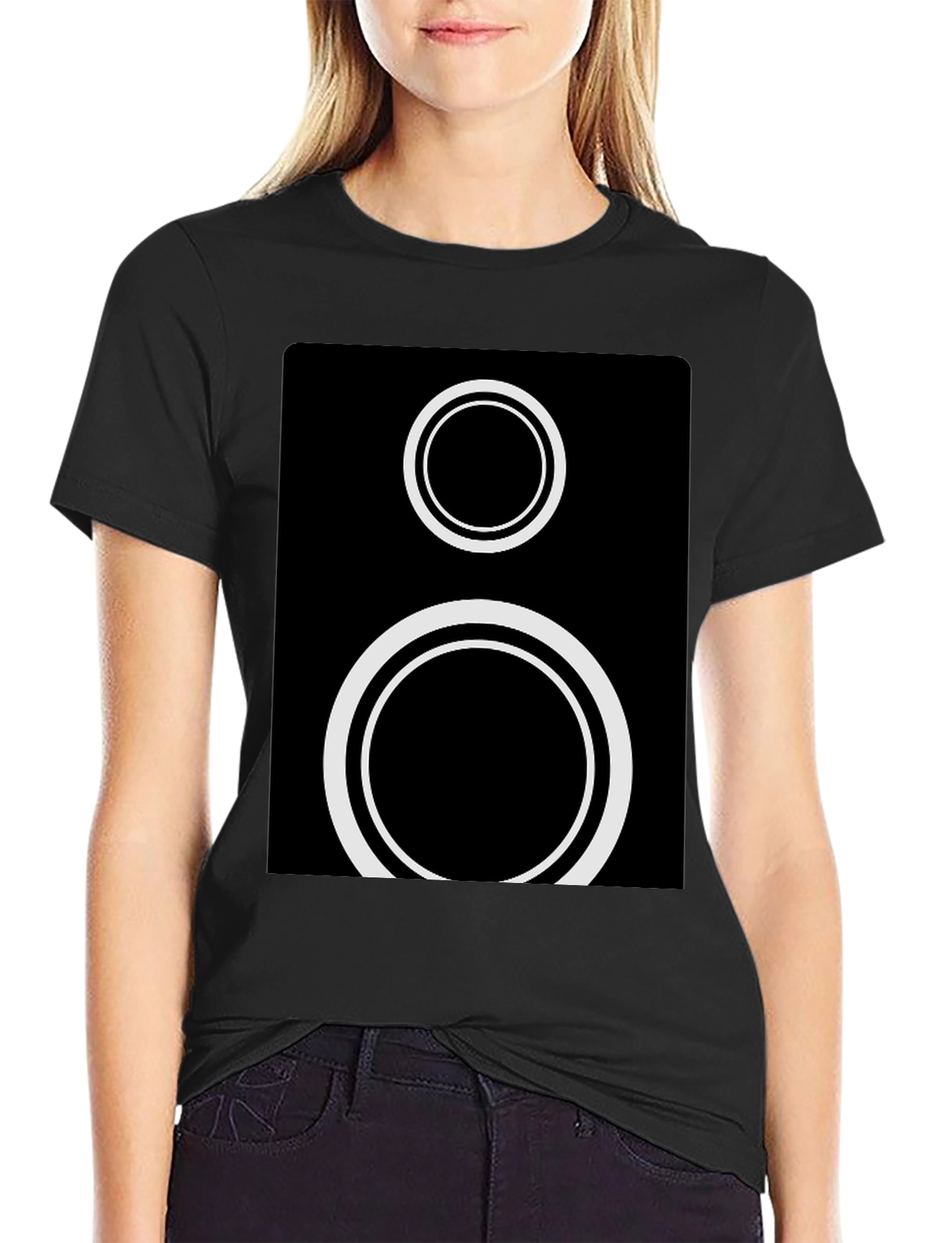 Minimalist Speaker Graphic Tee - Modern Style
