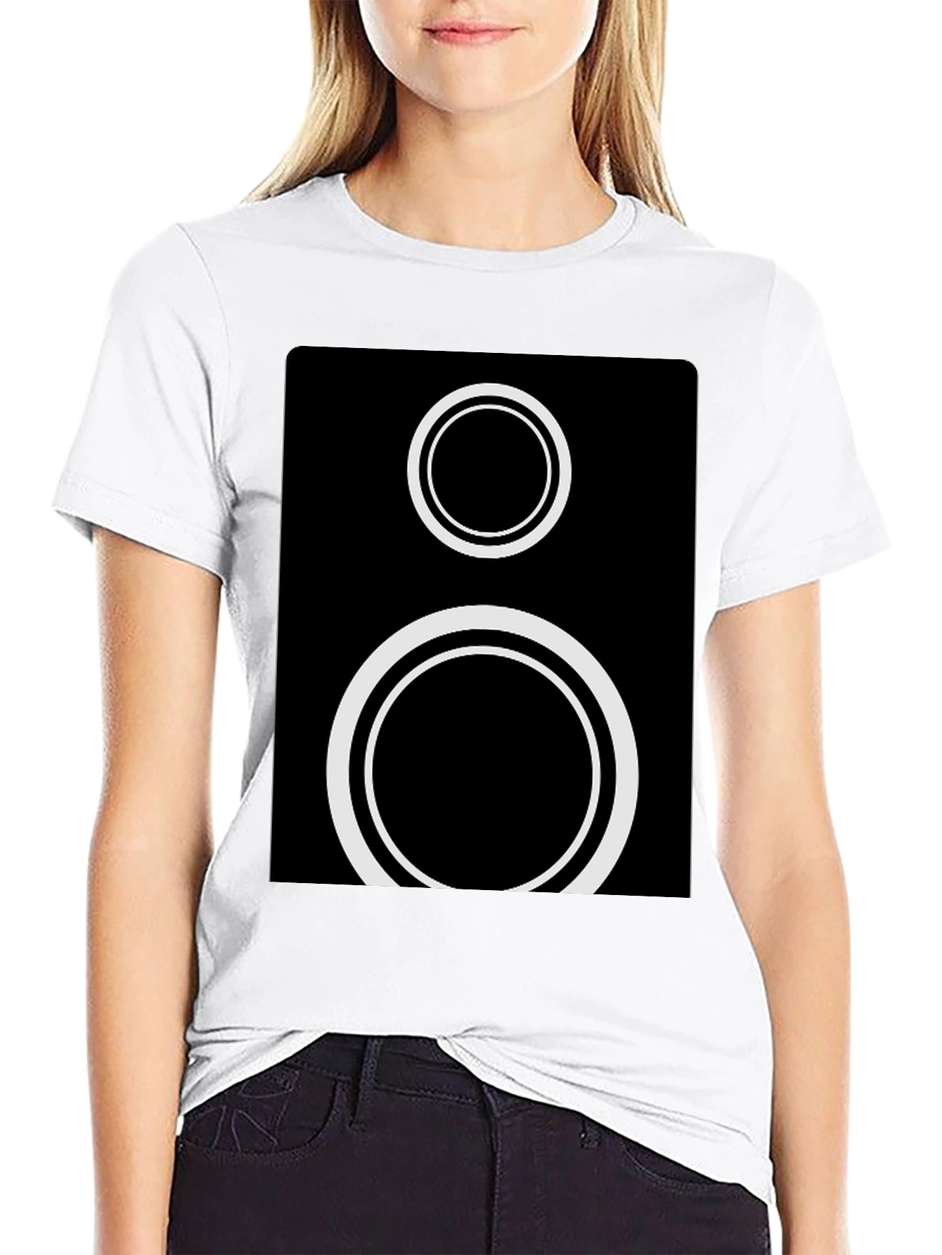 Minimalist Speaker Graphic Tee - Modern Style
