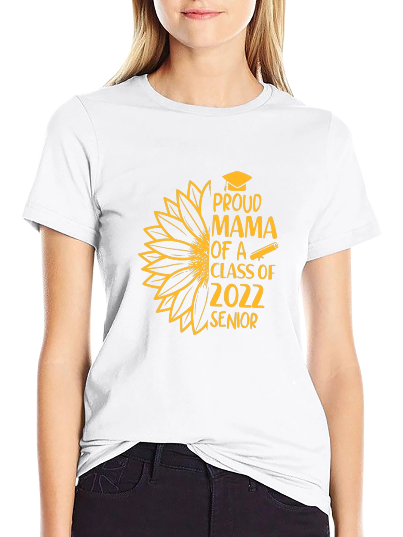 Proud Mama Class of 2022 Senior T-Shirt