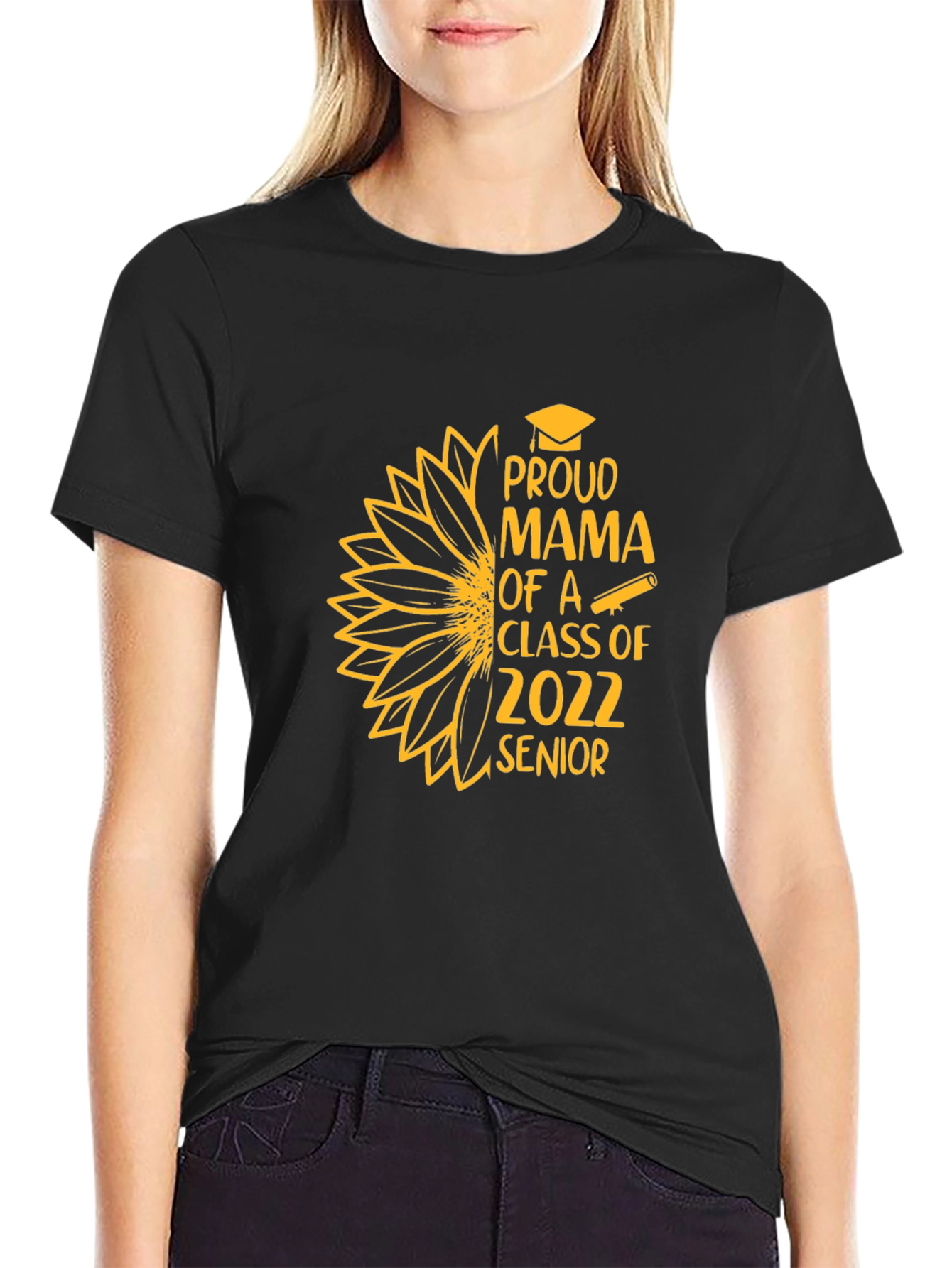 Proud Mama Class of 2022 Senior T-Shirt