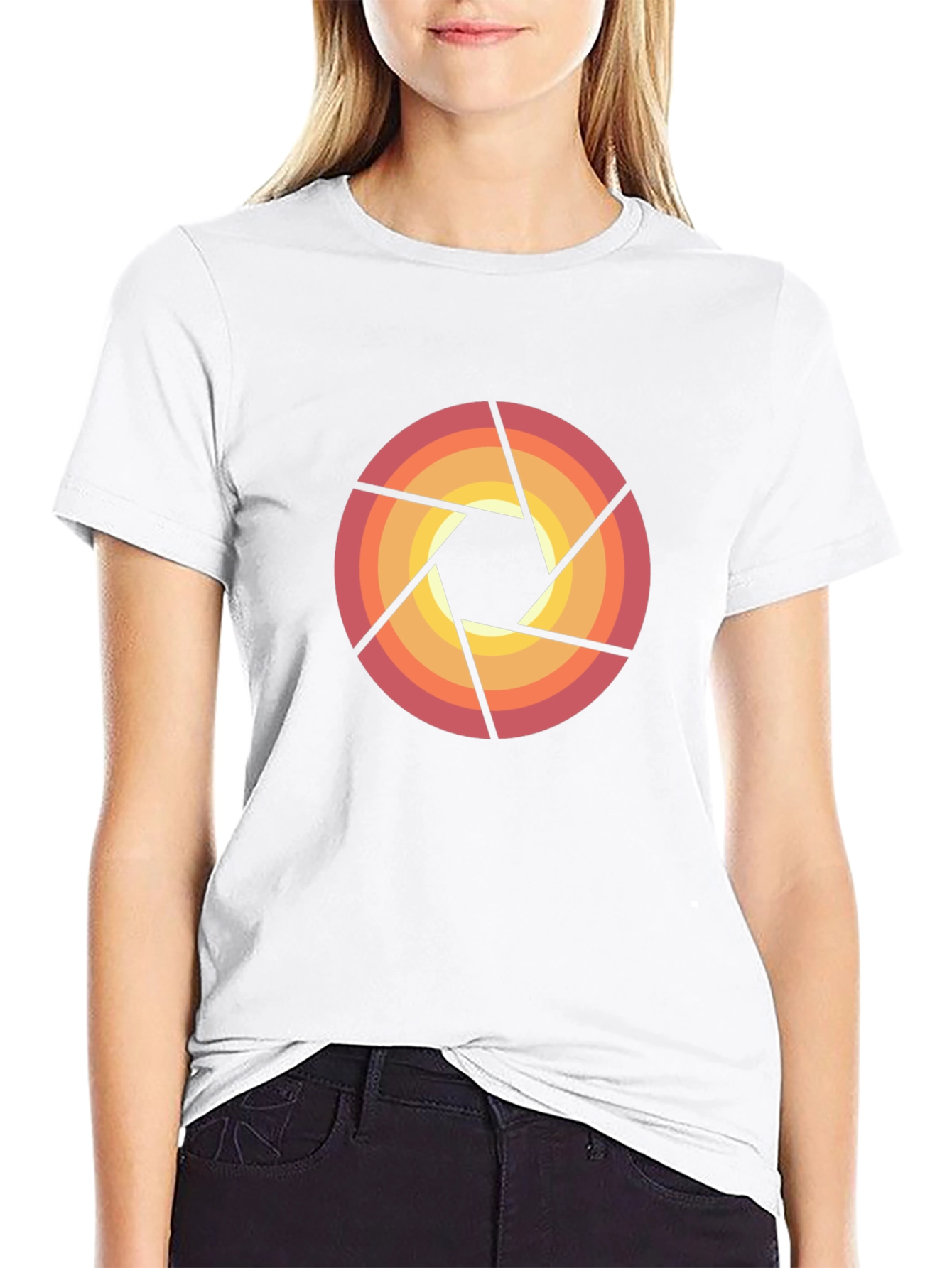 Retro Camera Aperture Graphic Tee - Black