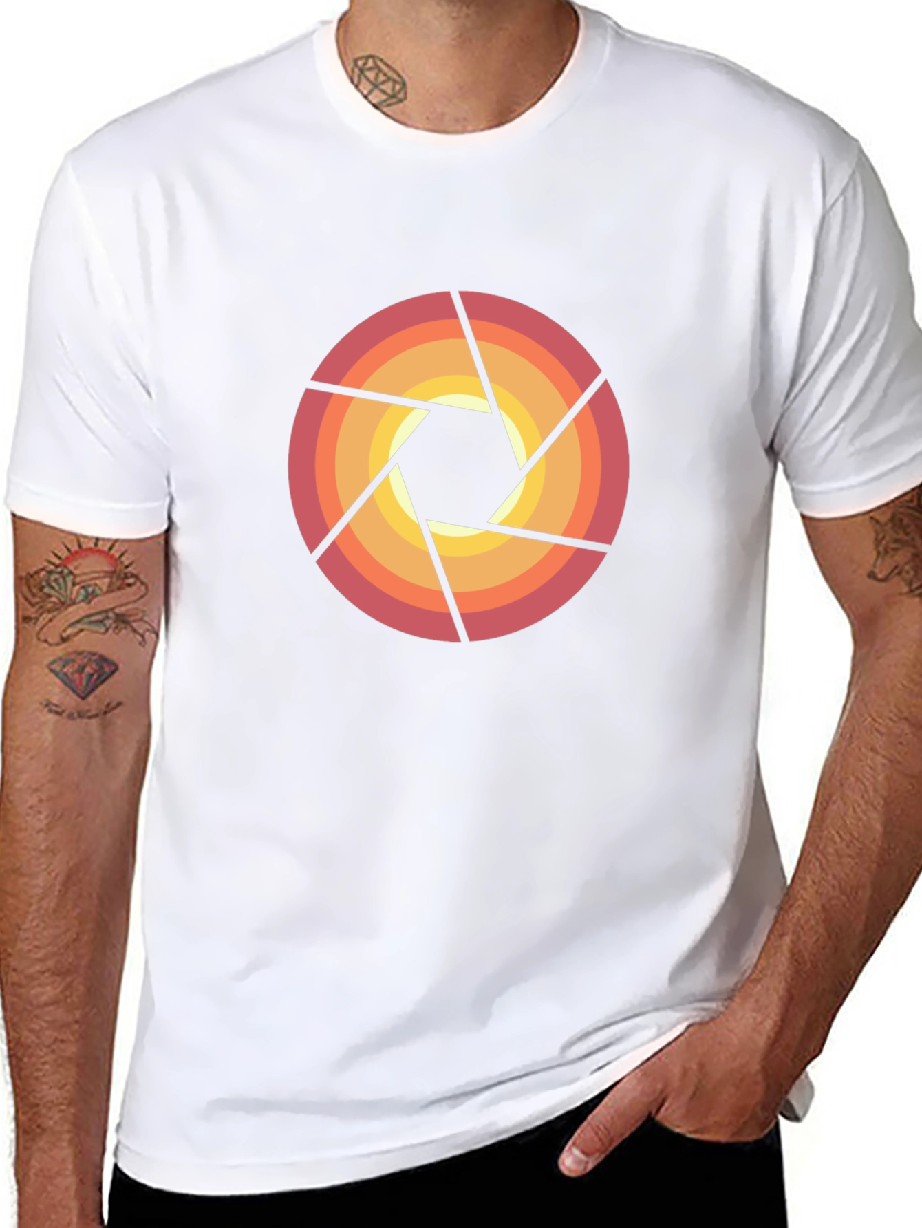 Retro Camera Aperture Graphic Tee - Black