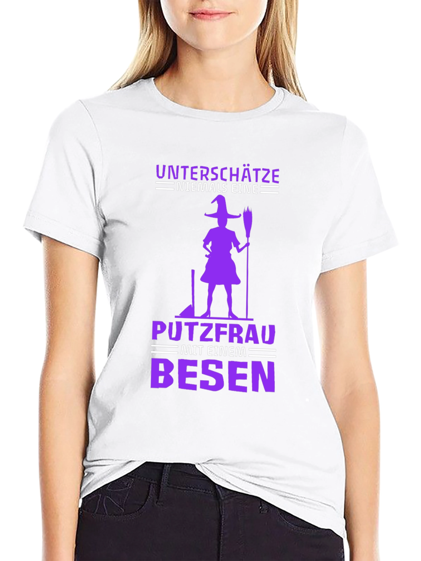 Witch Putzfrau T-Shirt - Never Underestimate!