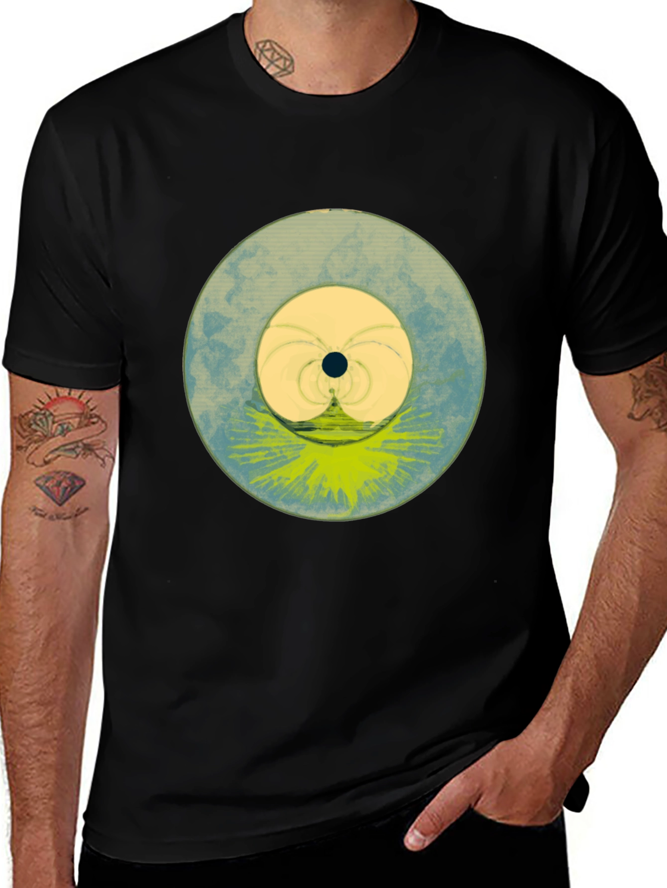 Abstract Circle Graphic Black T-Shirt