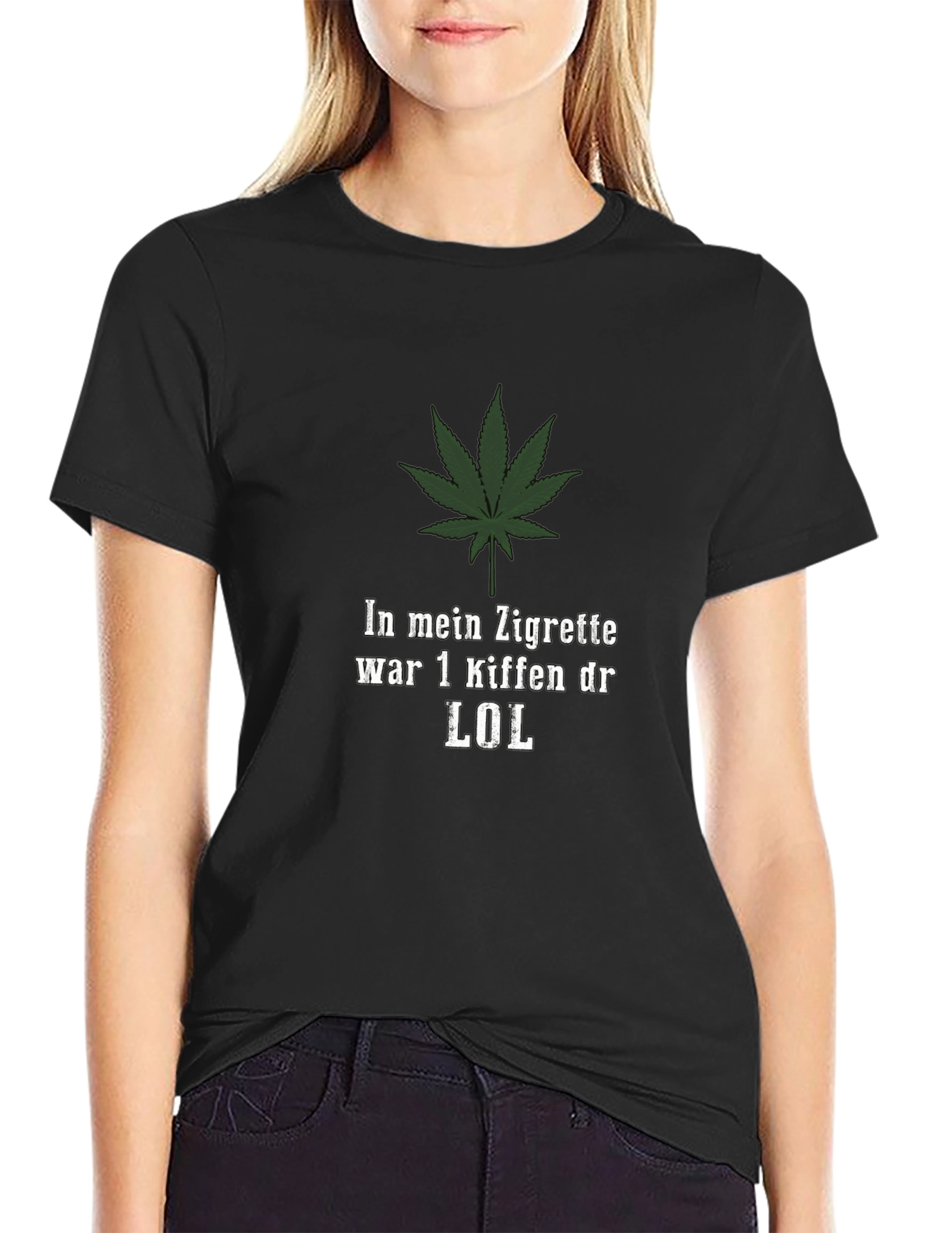 In mein Zigrette T-Shirt- Marijuana Leaf Graphic Tee