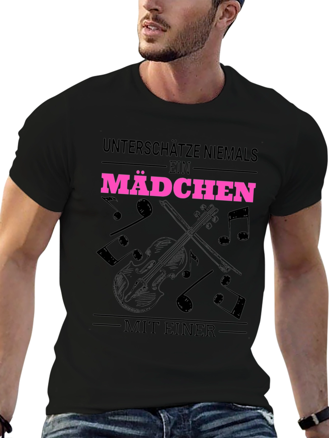 Unterschätze Niemals Ein Mädchen T-Shirt